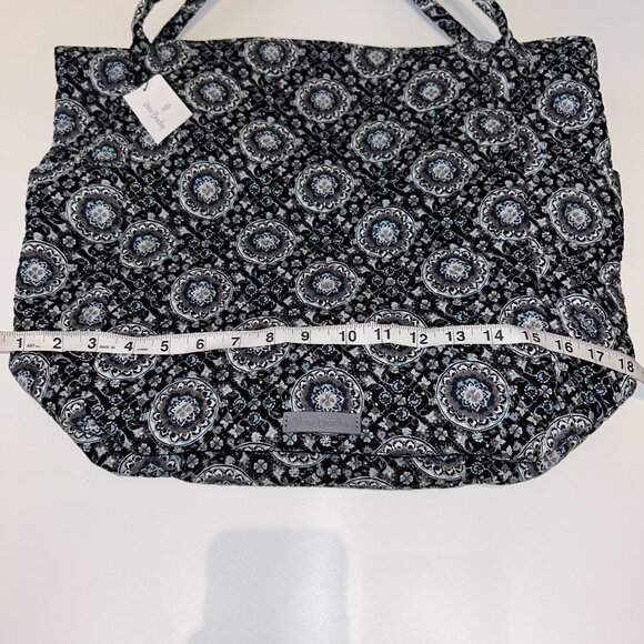 NWT Vera Bradley Charcoal Medallion Bright Tote Bag Quilted Cotton Double Straps - Picture 8 of 8